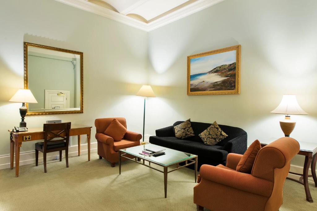 Treasury Brisbane Exterior foto A living room