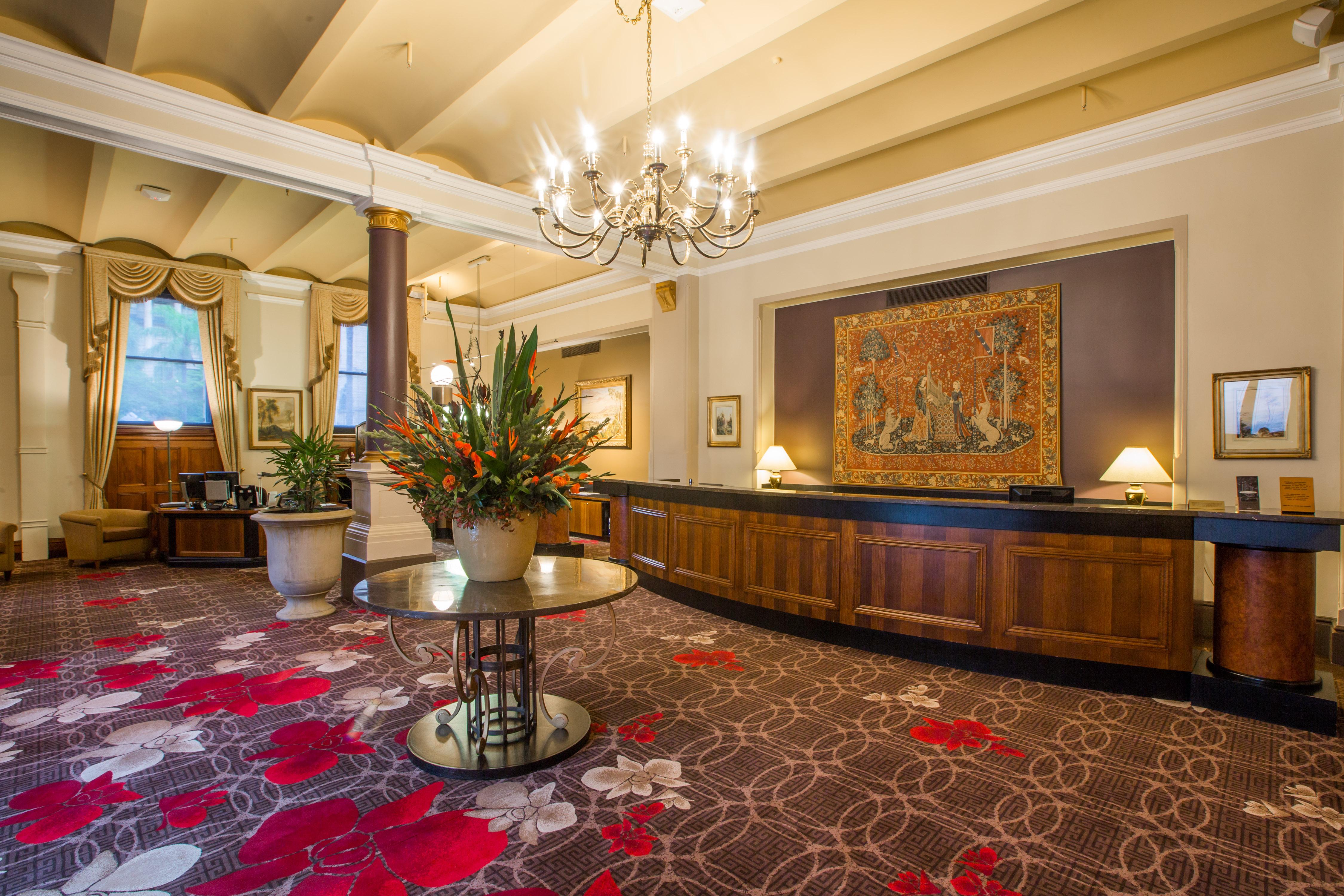 Treasury Brisbane Exterior foto The lobby of the hotel